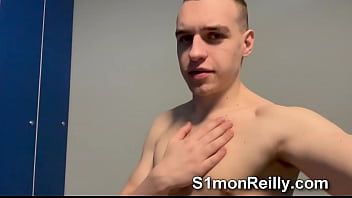 Redare Sex transpirat după antrenament în sală - joi/roleplay