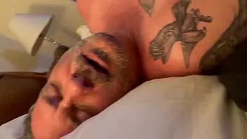 play Idiota sexy do sexo masculino até que ele apareça na meia