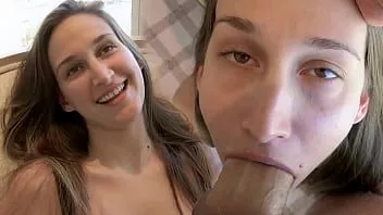 play 隔壁女孩mystica jade一看到james deen的大公鸡就变成了一个肮脏的妓女