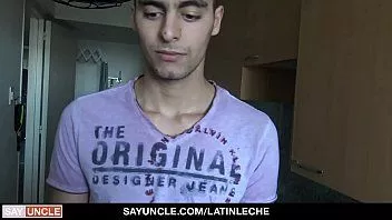 Reproduzir Latinleche - cinegrafista sujo ara um corretor de imóveis pendurado