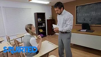 Reproduzir Colegial suja (ashley lane) esguicha em professores pau grande dilf - esguichou