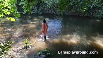 play British milf getting dirty in the wilderness