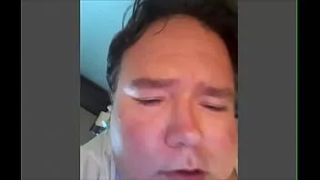 Riproduci Il vecchio papà su Omegle è arrapato e vuole sposarmi lol