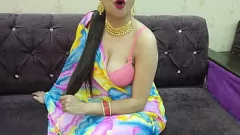 play Desi Indian Bhabhi将Devar带入X评级的纱丽诱惑，并用口交，猫饮食和暨内线