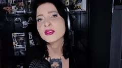play Habla alemana de Cuckold con Dirty Lia Louise