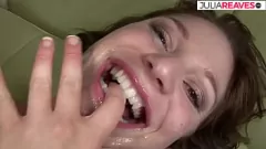 চালান এই শিশুটির একটি মিষ্টি, গোলাপী রঙের ফাক পুসি আছে এবং একটি বড় শিশ্নের সাথে হার্ডকোর সেক্স পছন্দ করে