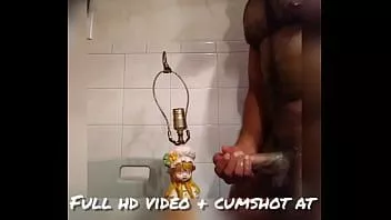 play Hot hairy italian bodybuilder posing nude and jerking off big dick and cumming on lamp