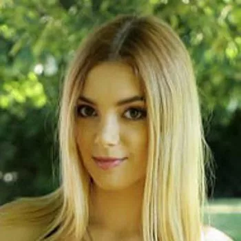 Порнозвезда Paola Hard