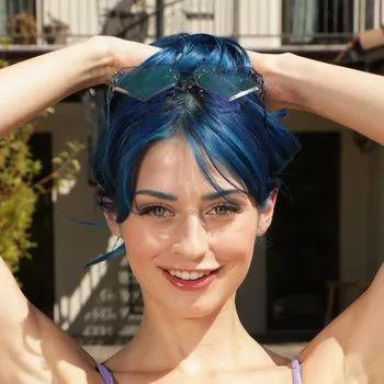 Порнозвезда Jewelz Blu