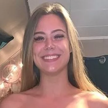Порнозвезда Avery Cristy
